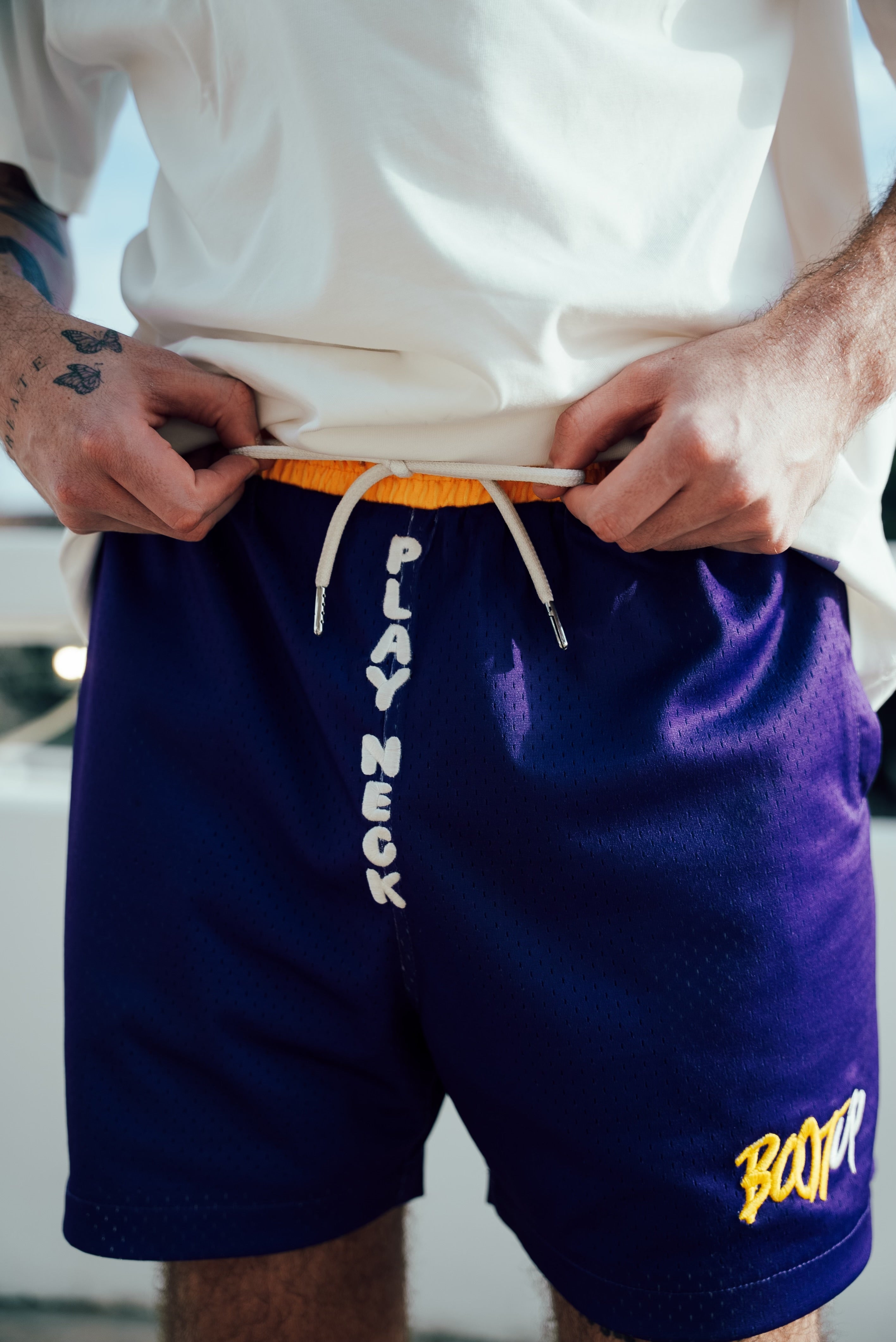 PLAY NECK shorts